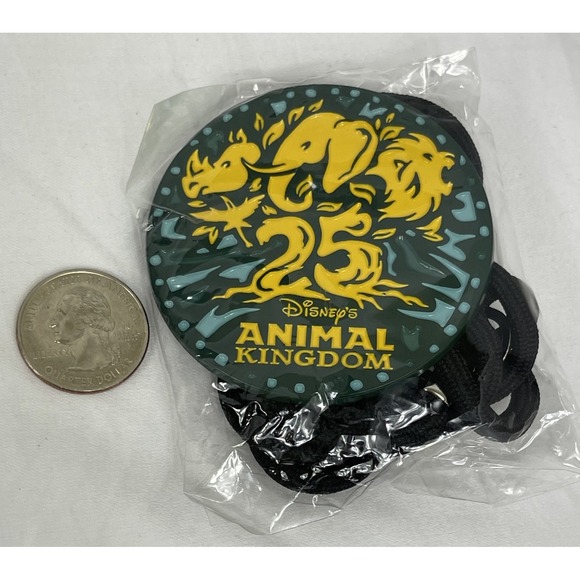 Disney World Rare Animal Kingdom 25th Anniversary Cast Exclusive Bolo‎ Lanyard - Picture 6 of 6